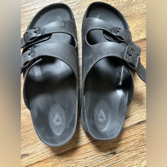 👠 Women’s size 10 black Okabashi sandals - Picture 1 of 5